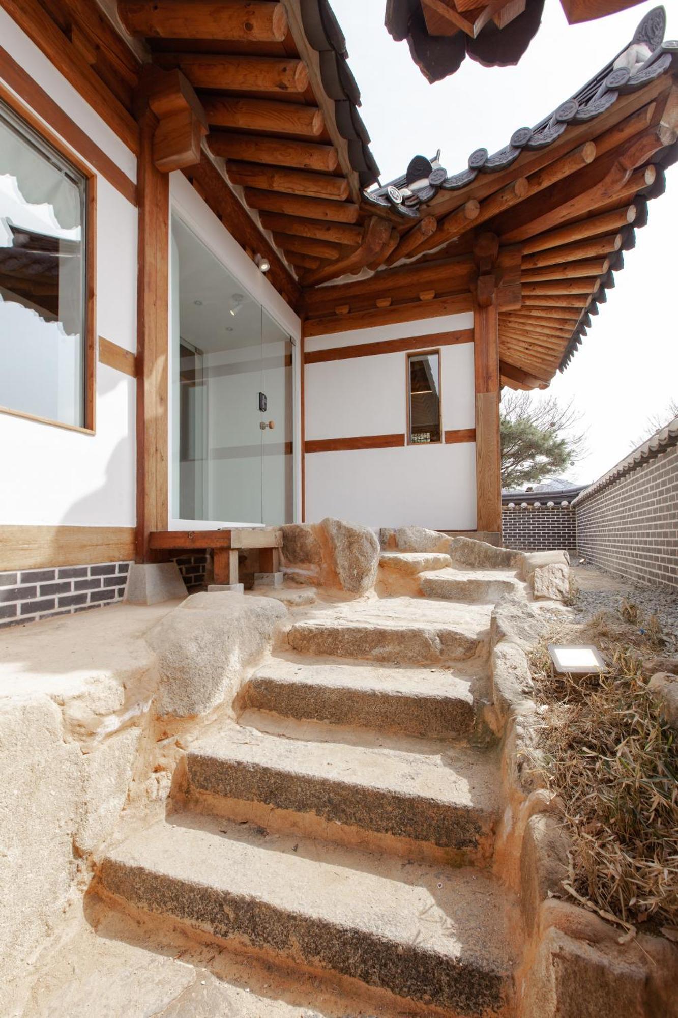 Cheong-Yeon, The Korean Traditional House Hanok In Jeonju Hanok Village Екстериор снимка